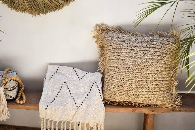 Raffia Cushion with Fringes - Bohowoodland